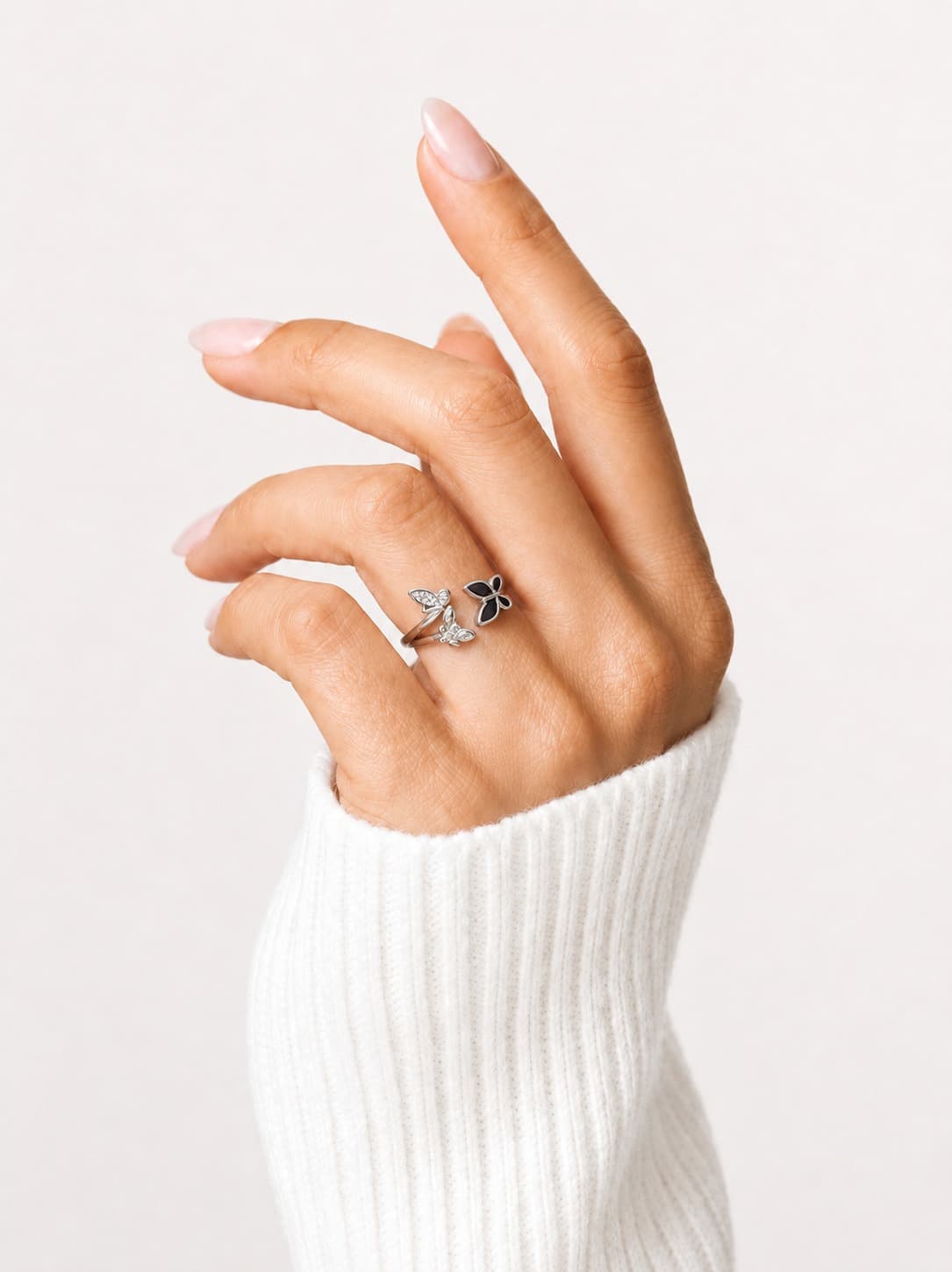 Liora Flutter Ring